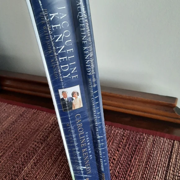 JACQUELINE KENNEDY BOOK - Picture 3 of 6